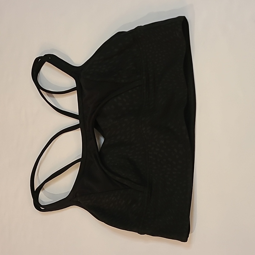 #426 Lululemon Sports Bra Size 4 t982 Flaw, Logo Missing